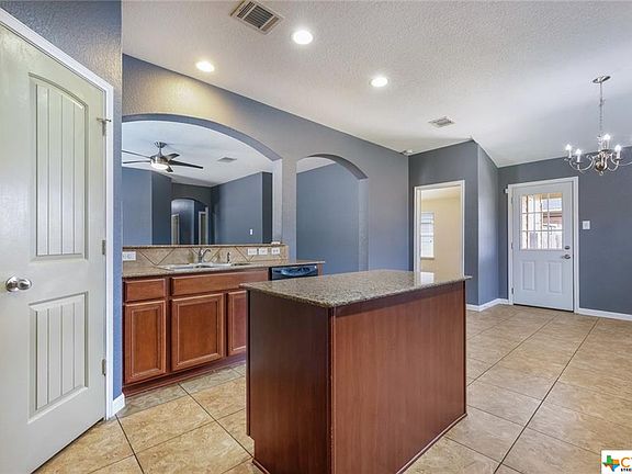 4th image of 759 Guna Dr