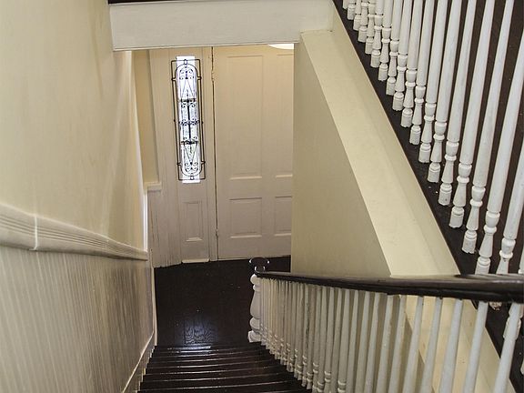 2nd image of 201 W Duffy St #B