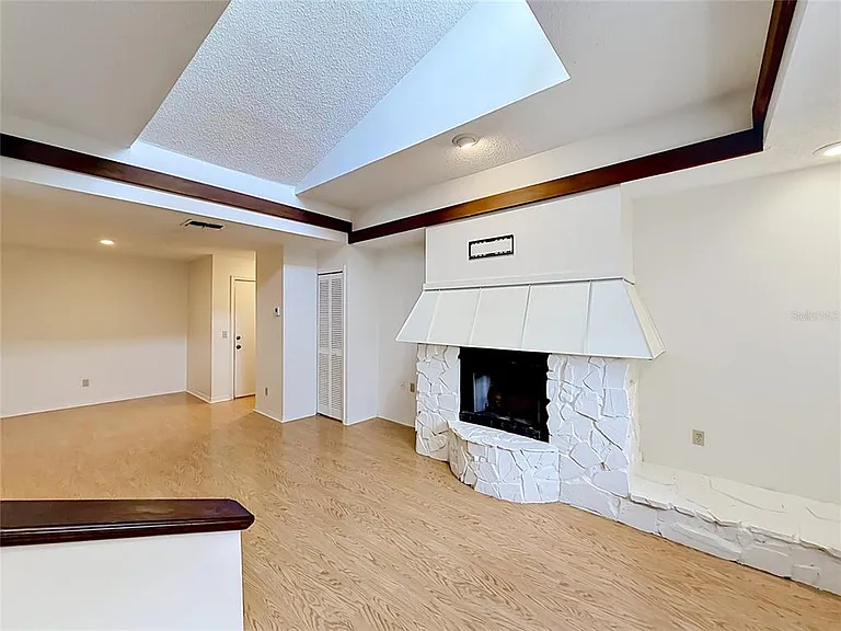 4405 W Fair Oaks Ave #18 — Photo 7