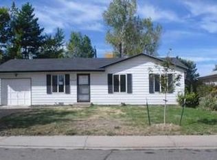 1065 Mobile St, Aurora, CO 80011