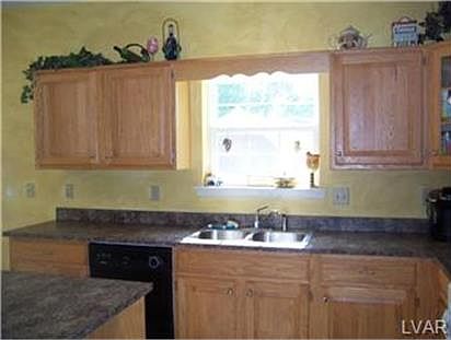 5th image of 103 Walker Dr