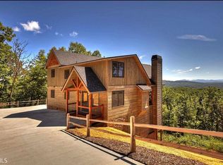 4 Stuart View Dr, Mineral Bluff, GA 30559