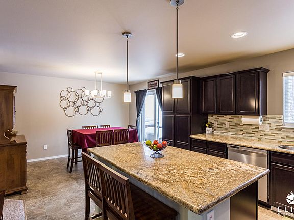 5th image of 20557 Mountain Vista Dr