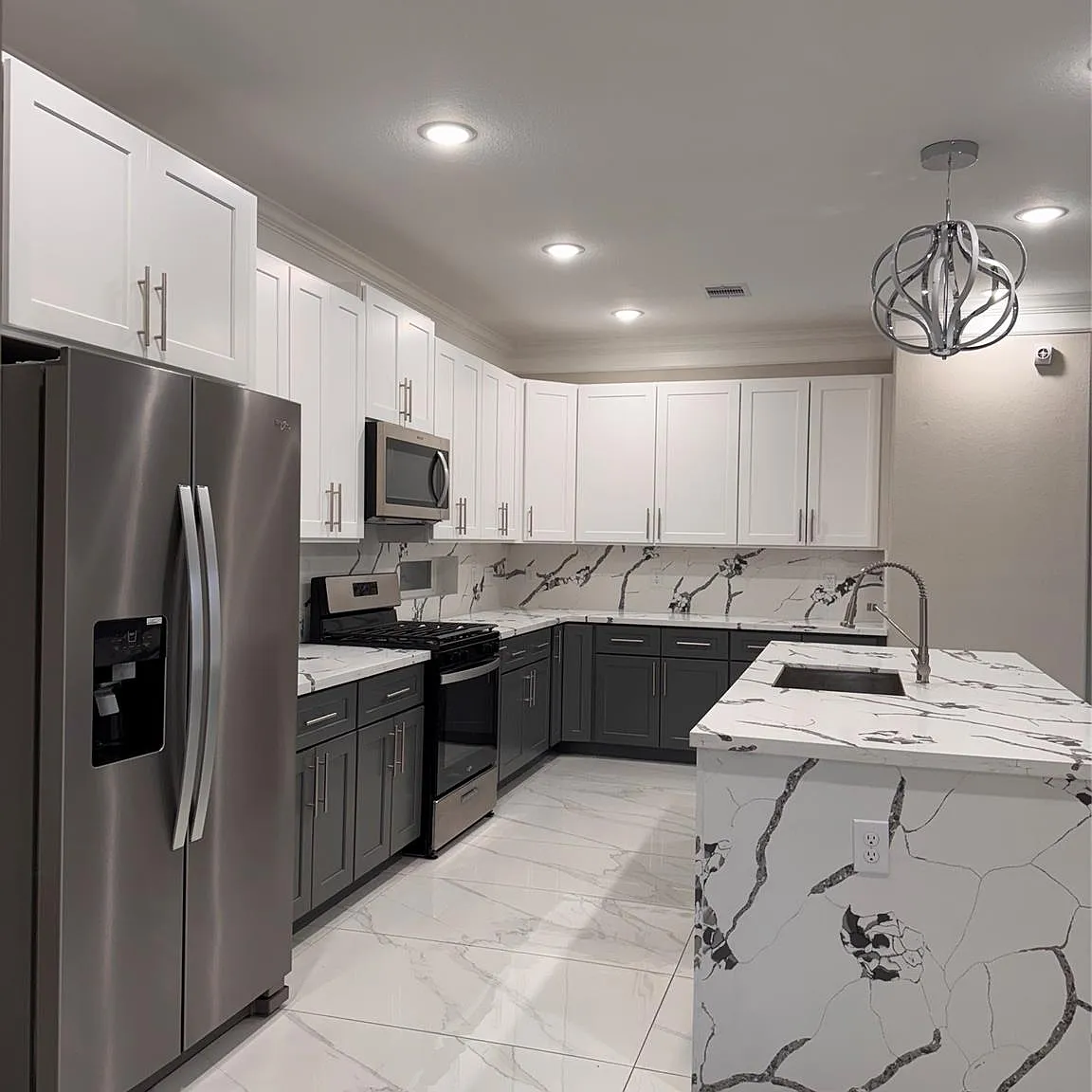 3 bed, 3.5 bath, 1743 sqft, $2,600 — Photo 3