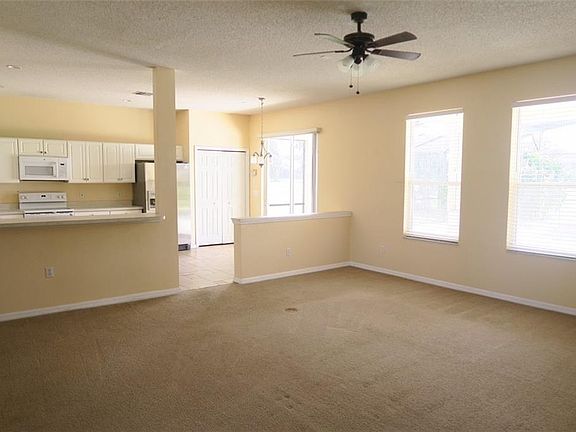 3rd image of 2360 The Oaks Blvd