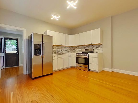 5th image of 6648 Vandike St