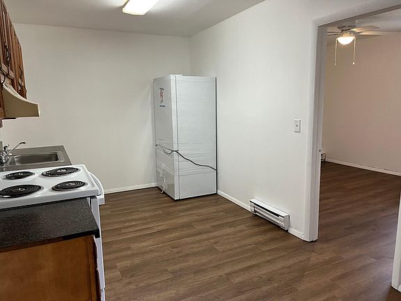 5th image of 766 Mountain Ave #9