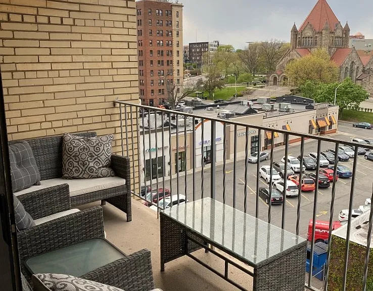 Claybourne Apartments — Photo 21