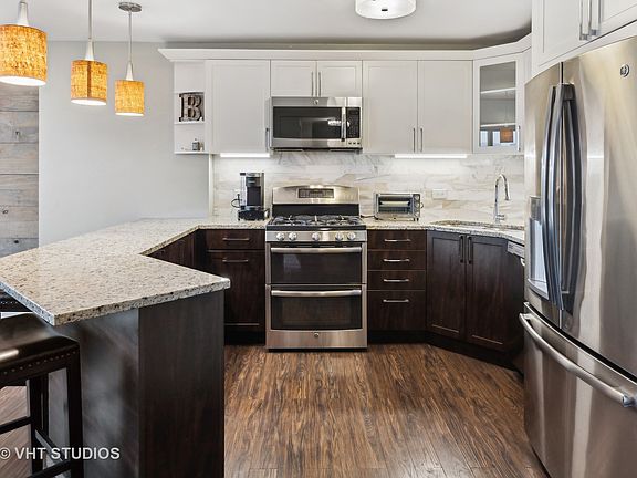 4th image of 3950 N Lake Shore Dr APT 1606
