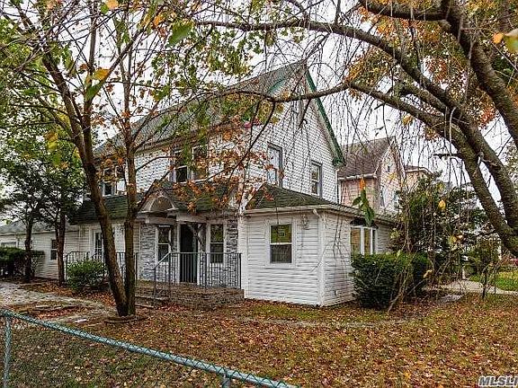 2nd image of 21502 93rd Ave