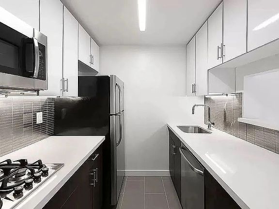 5th image of 184 Lexington Ave APT 13F