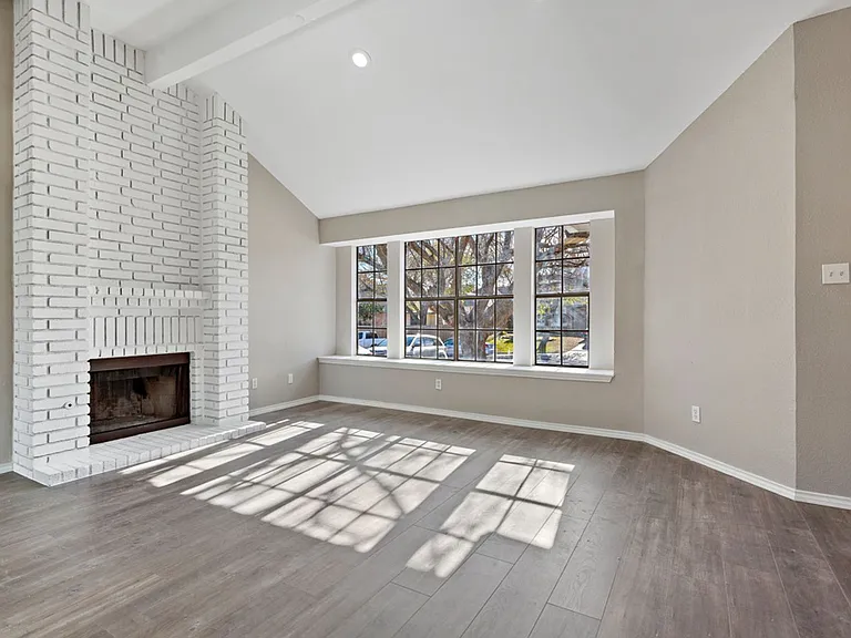 816 Clearwater Trl — Photo 20