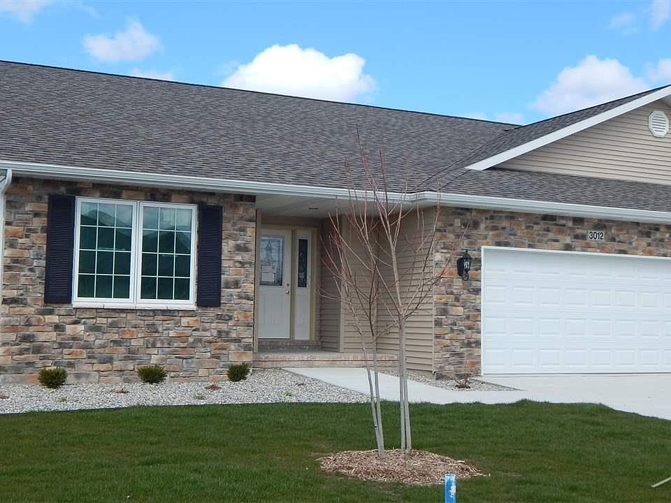 1st image of 3012 Mackinaw Meadows Dr
