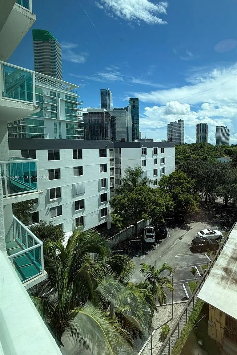 Brickell View West Condo — Photo 3