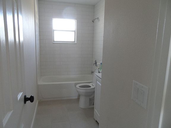 5th image of 1440 Coronet Dr