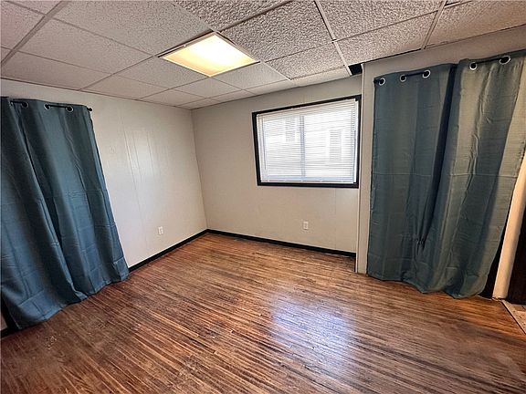 5th image of 50 Sherwood Ave