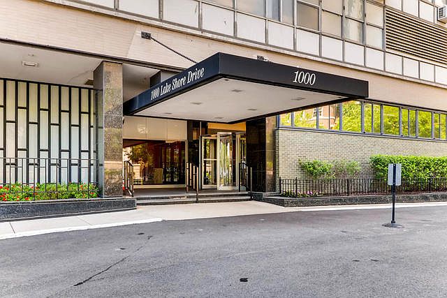 1st image of 1000 N Lake Shore Dr APT 706