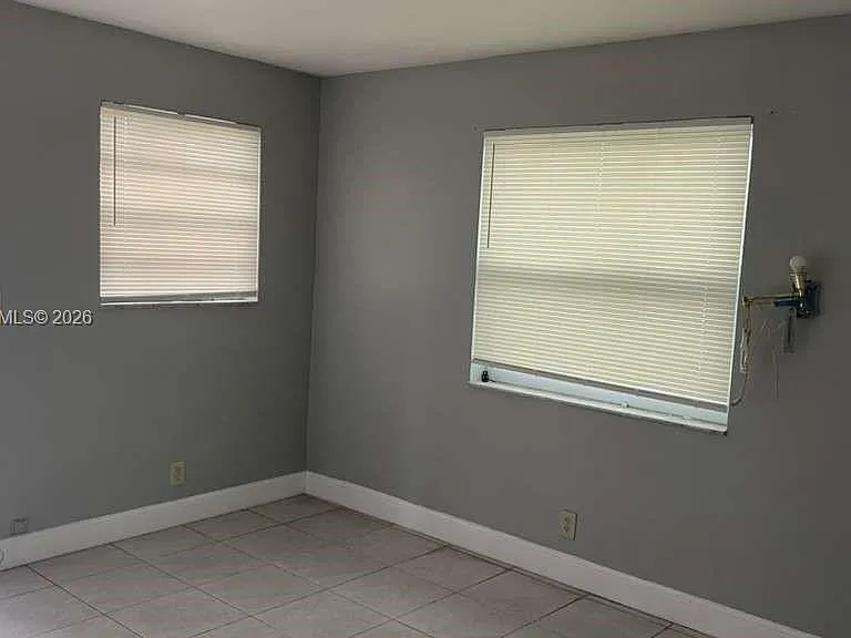 5411 NW 22nd St #5411 — Photo 3
