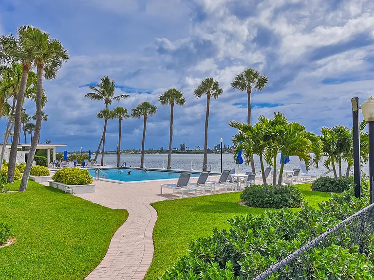 2600 N Flagler Dr #803 — Photo 7