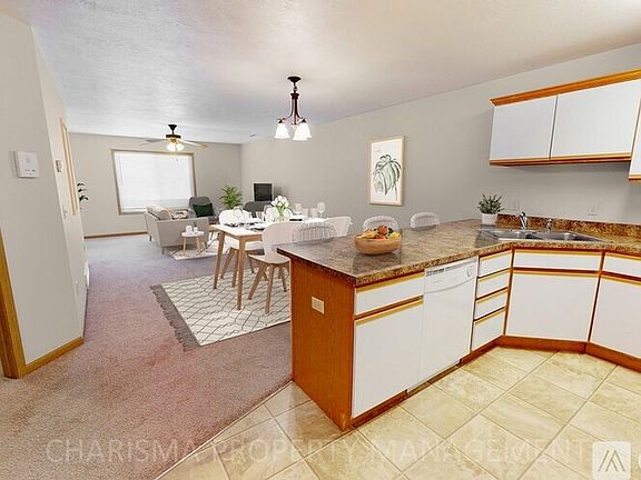 3rd image of 911 N Oaks Ave #107