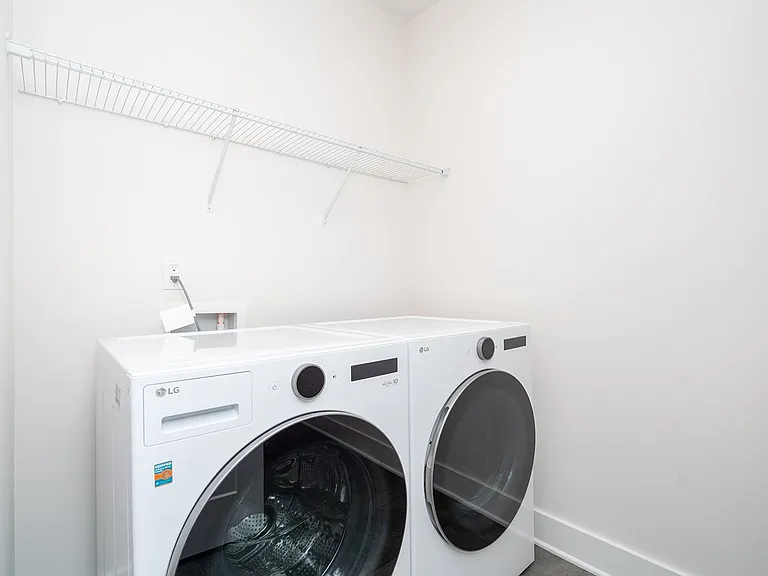 Laundry room - including W/D