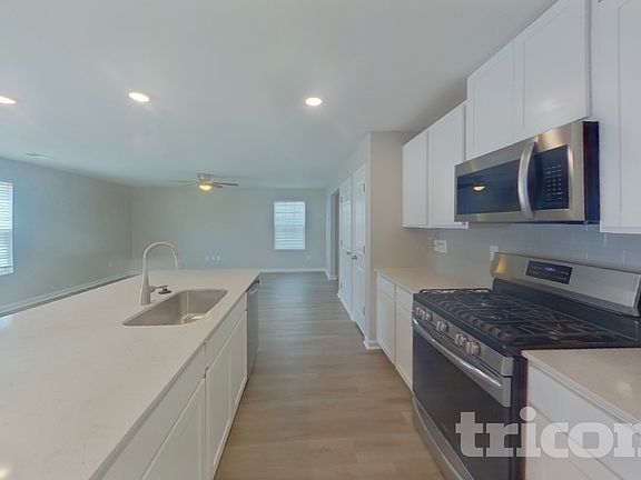 5th image of 1426 Penrith Ct