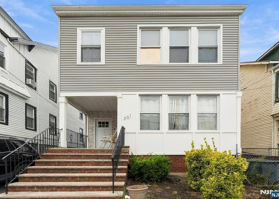 1st image of 299-301 Renner Avenue