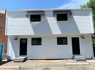 209 N 4th St #209, Grove, OK 74344