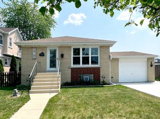 7235 N Nora Ave, Niles, IL 60714