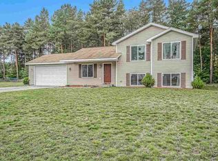 3012 Crimson Ranch Ln, Traverse City, MI 49685