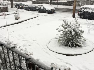 51 Meadow Ln, New Rochelle, NY 10805