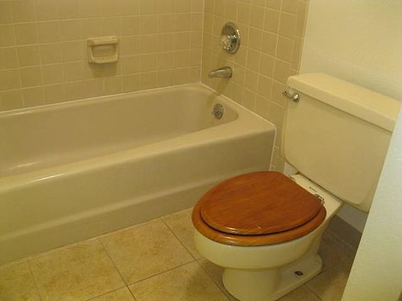 5th image of 1329 Pitkin Ave APT 26