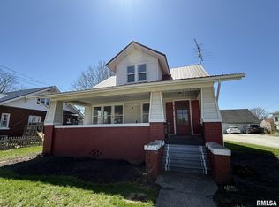 180 E Penn Ave, Roseville, IL