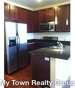 1st image of 3555 W Ainslie St #3
