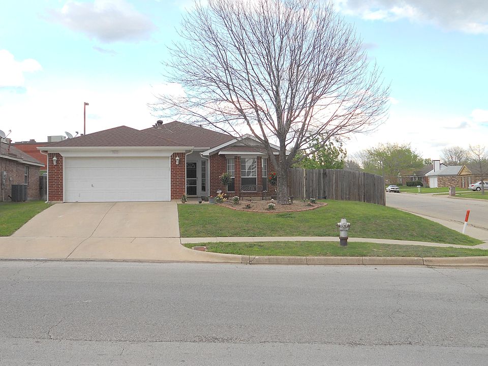 1st image of 7600 Honeybee Ln