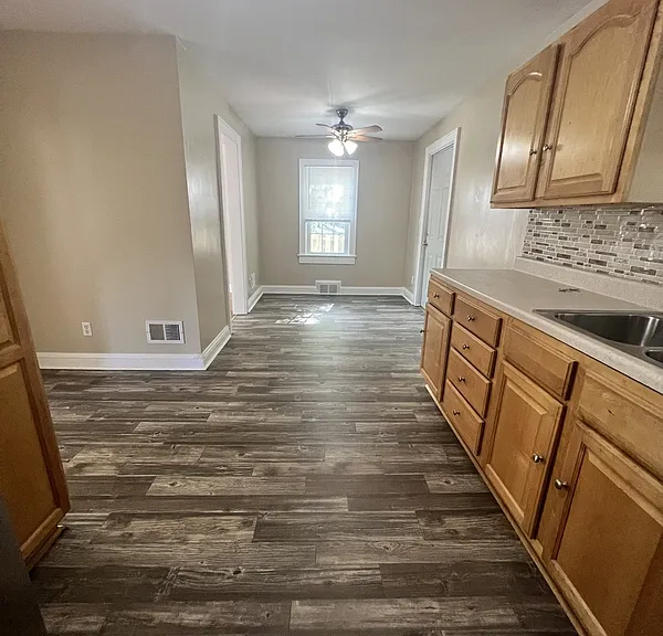 1219 East Dr — Photo 22