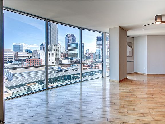 3rd image of 701 W Lakeside Ave APT 1003