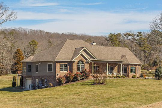 2nd image of 120 Glen Mar Dr