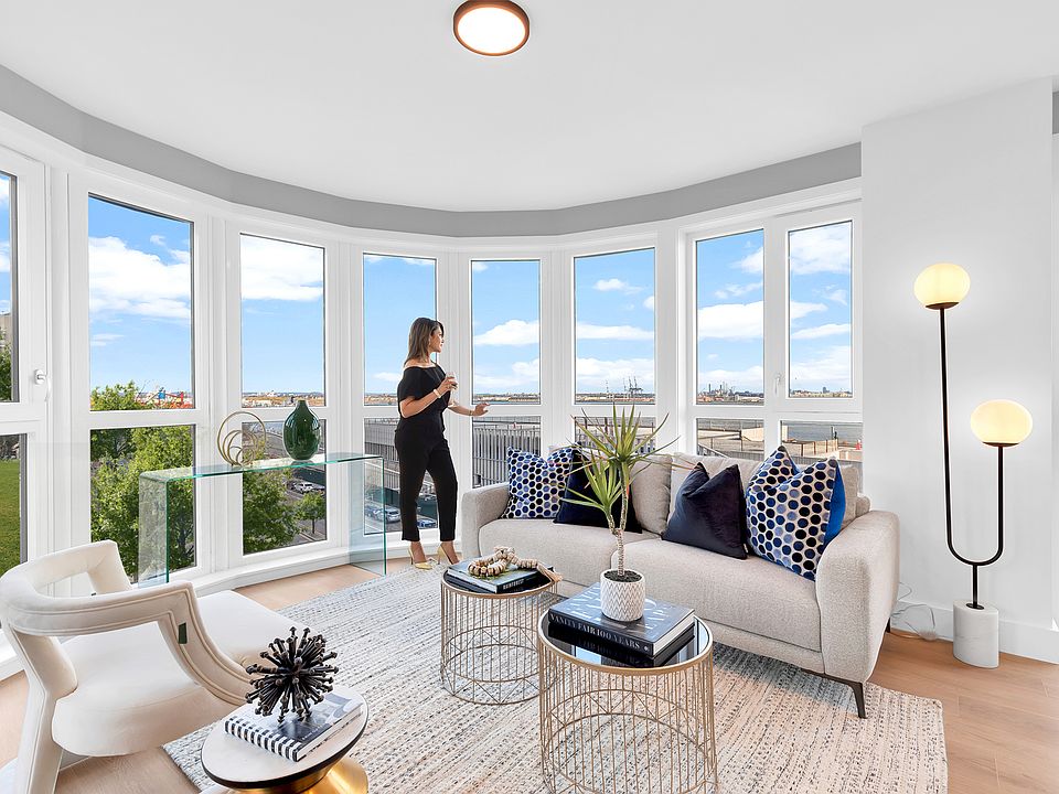1st image of 5 Stuyvesant Pl #3E
