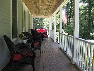 3rd image of 10 Hillside Drive Ln