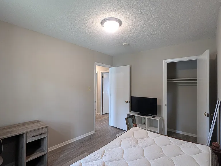 6521 Cadbury Dr — Photo 24