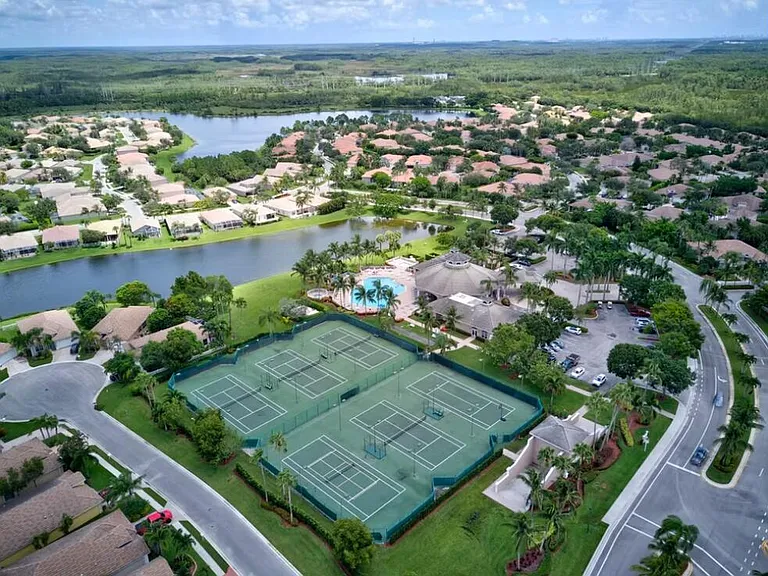 8601 Mangrove Cay — Photo 41