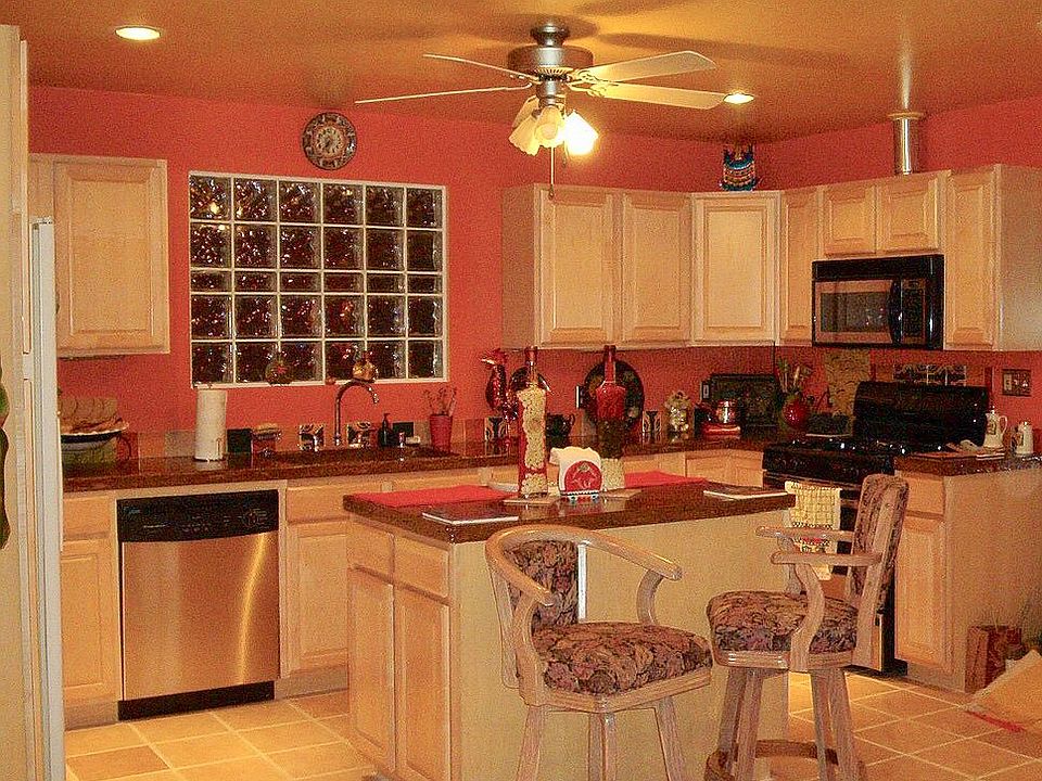 2nd image of 1501 Loma Verde St