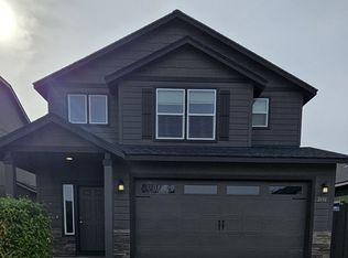 2436 NW Ivy Ave, Redmond, OR 97756