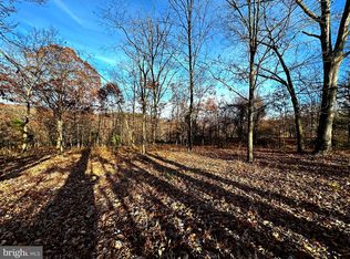 69 Briarwood Dr, Maysville, WV 26833