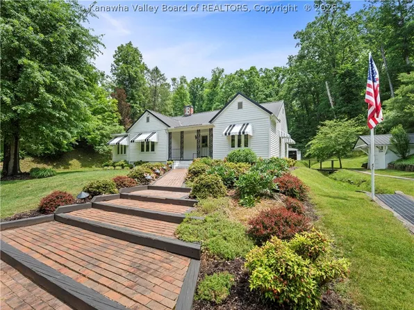 6172 State Route 34 S, Hurricane, WV 25526