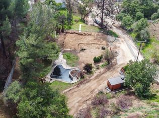 1611 Woodglen Ln, Altadena, CA 91001