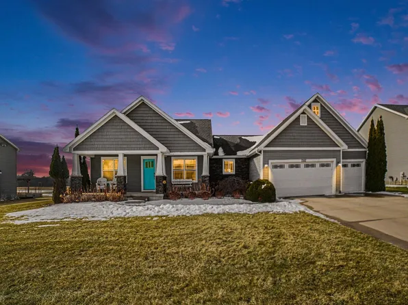 2352 Sandstone Dr, Mount Pleasant, MI 48858