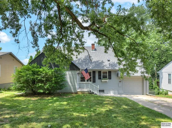 1022 N 75th St, Omaha, NE 68114