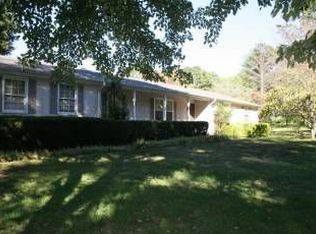 70 Simpson Dr NE, Kennesaw, GA 30144